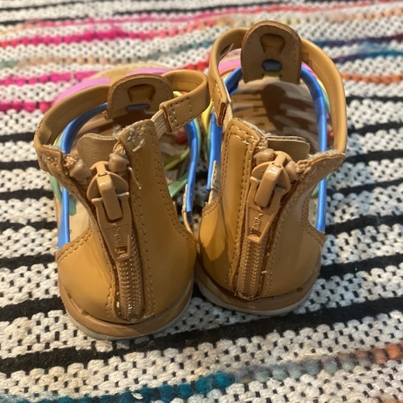 Cat and Jack Toddler Rainbow Gladiator Sandals size 7 - Picture 3 of 6